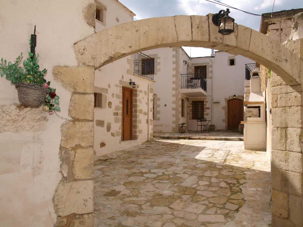 Vafes Traditional Stone Houses Номер фото