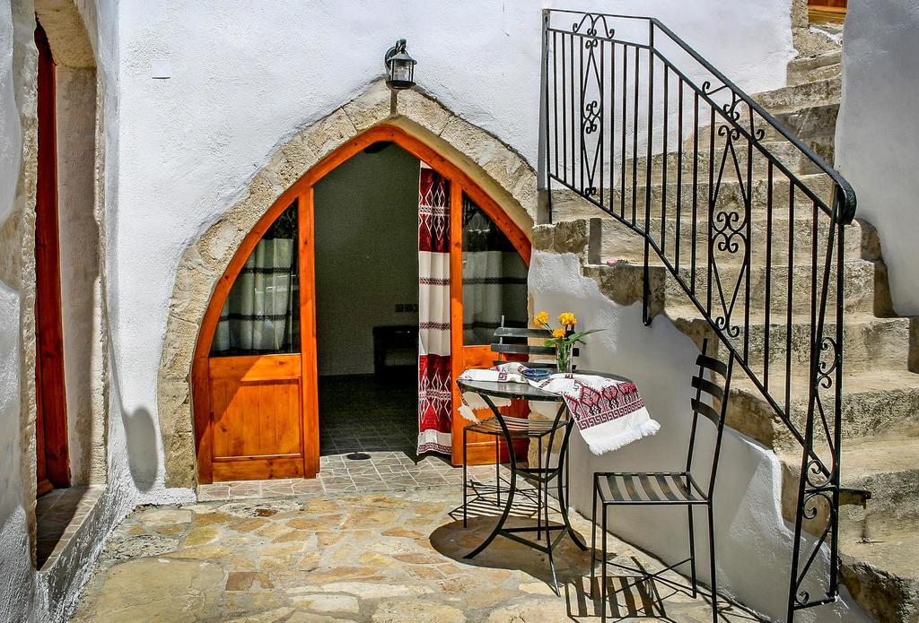 Vafes Traditional Stone Houses Экстерьер фото